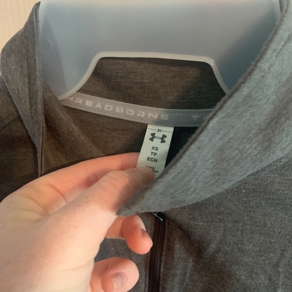 Under armour grey pullover! - Picture 2 of 3